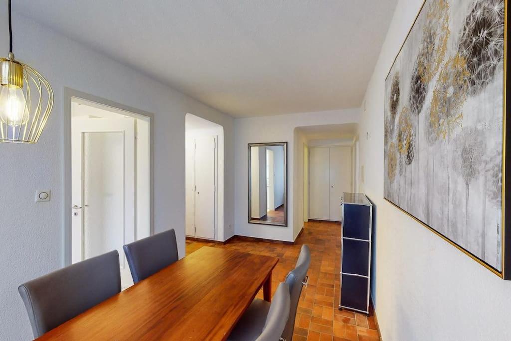 Bright 1 Bedroom Flat In The City Centre Zúrich Exterior foto